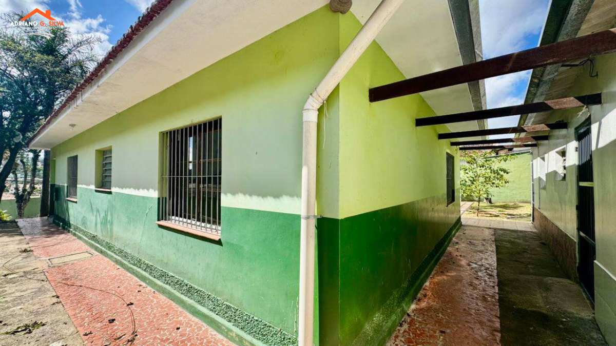 Casa em Embu das Artes, Centro, 528,00m² - ADRIANO CONSULTOR DE IMÓVEIS