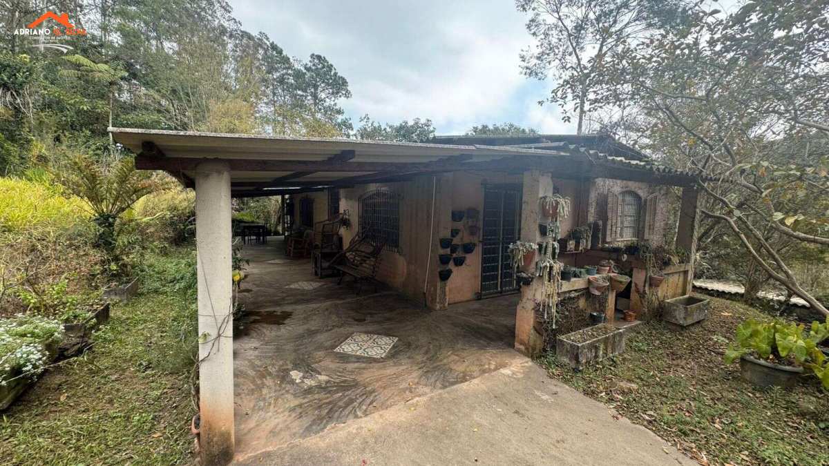 Chácara à venda em Cotia, Ressaca, com 3 quartos, 120,00m² - ADRIANO CONSULTOR DE IMÓVEIS