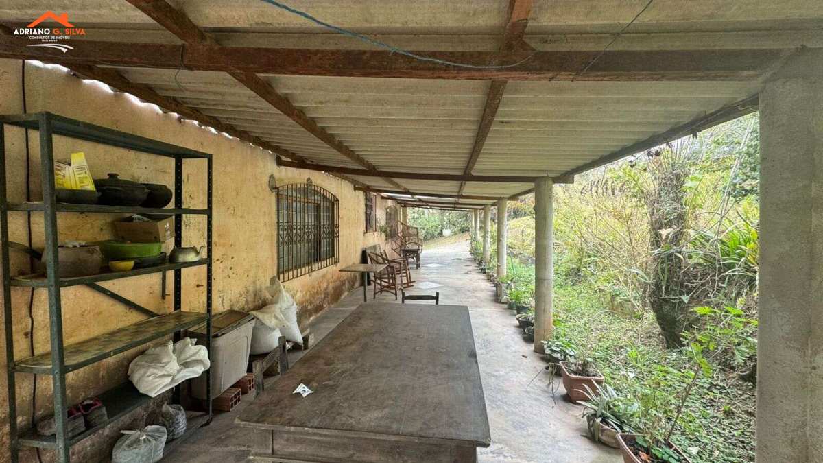 Chácara à venda em Cotia, Ressaca, com 3 quartos, 120,00m² - ADRIANO CONSULTOR DE IMÓVEIS