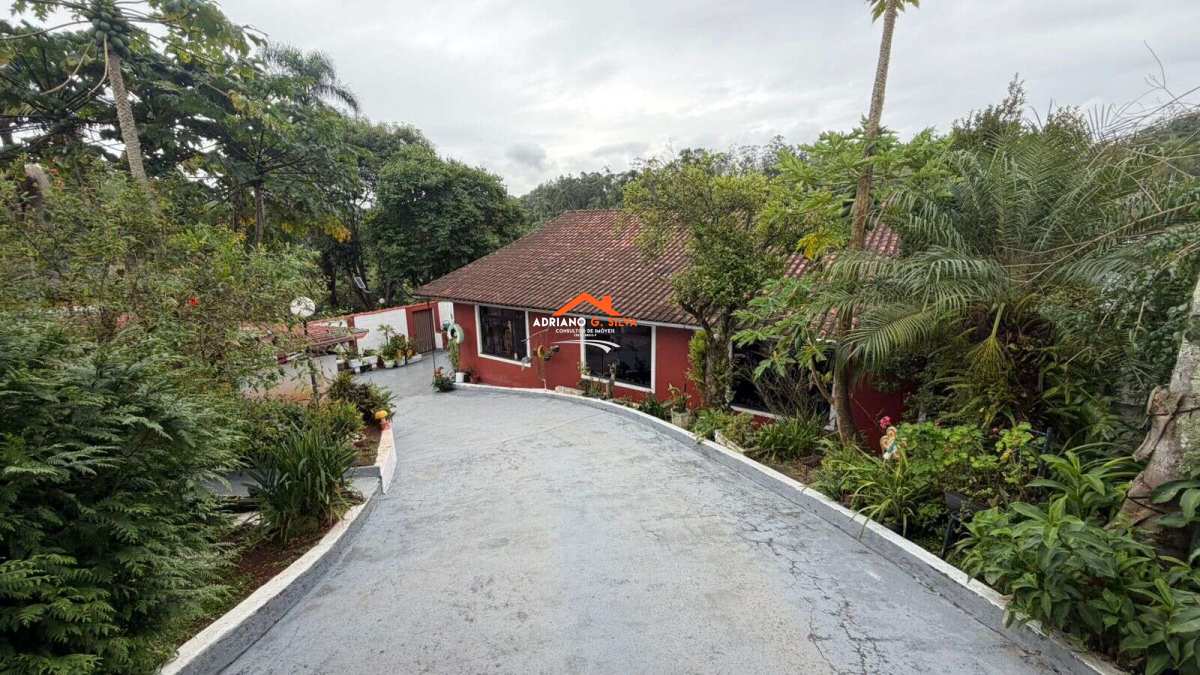 Chácara à venda em Embu das Artes, Chácaras Lidia, com 4 quartos, 247,00m² - ADRIANO CONSULTOR DE IMÓVEIS