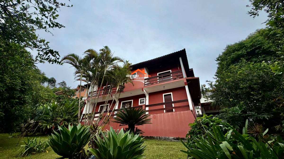 Chácara à venda em Embu das Artes, Chácaras Lidia, com 4 quartos, 247,00m² - ADRIANO CONSULTOR DE IMÓVEIS