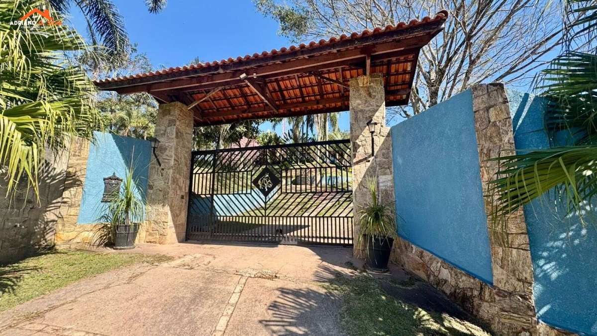 Chácara à venda em Embu das Artes, Chácaras Lidia, com 5 quartos, 550,00m²