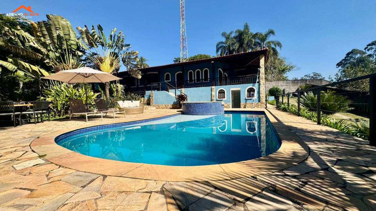 Chácara à venda em Embu das Artes, Chácaras Lidia, com 5 quartos, 550,00m² - ADRIANO CONSULTOR DE IMÓVEIS