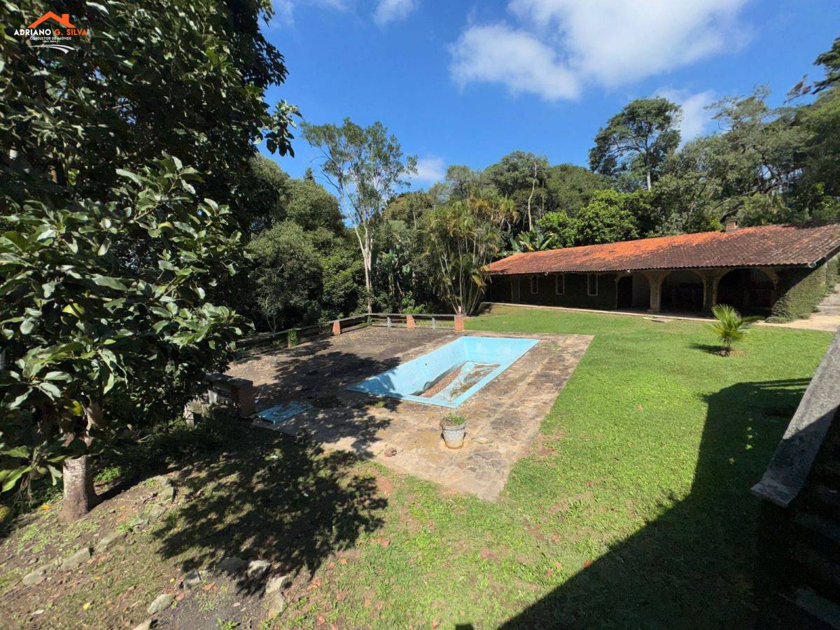 Chácara à venda em Embu das Artes, Vila Real, com 8 quartos, 750,00m² - ADRIANO CONSULTOR DE IMÓVEIS