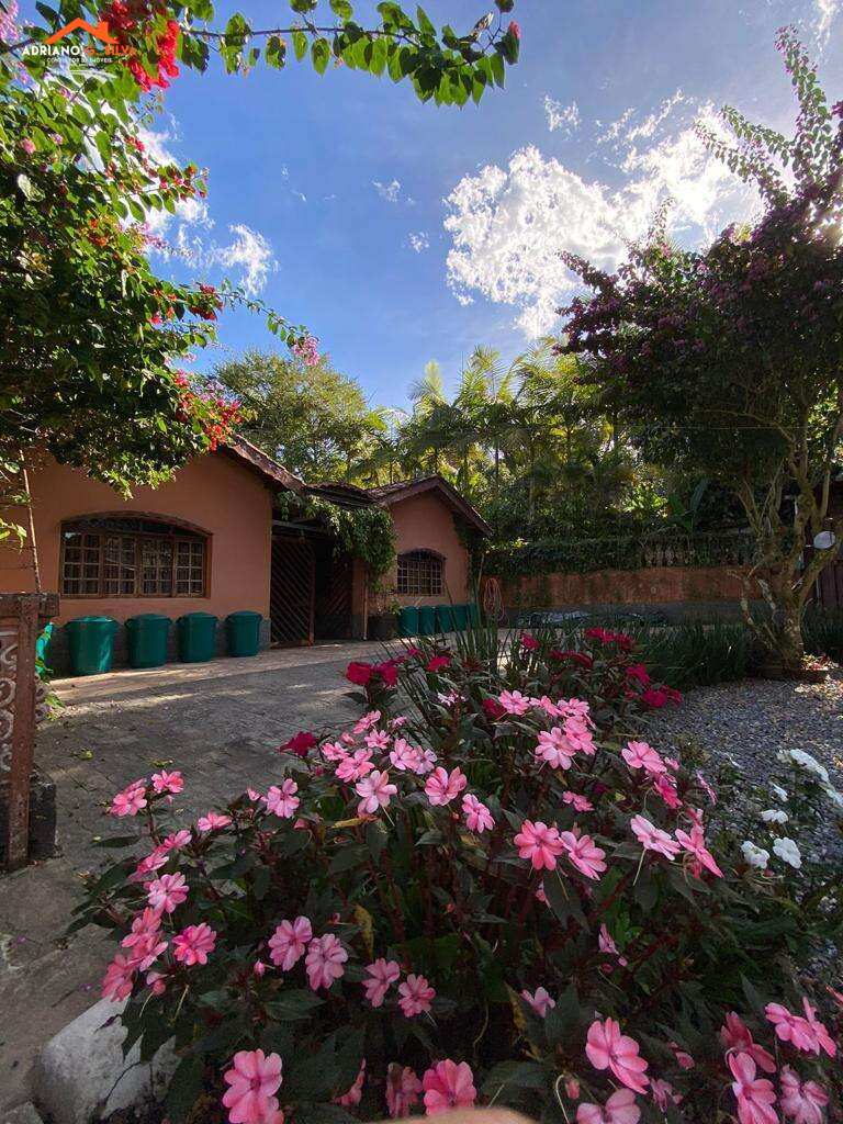 Chácara à venda em Itapecerica da Serra, Jardim Convento, com 5 quartos, 3181,92m² - ADRIANO CONSULTOR DE IMÓVEIS