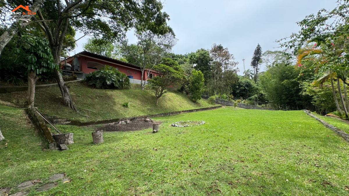 Chácara à venda em Embu das Artes, Chácaras Lidia, com 3 quartos, 2.967,00m² - ADRIANO CONSULTOR DE IMÓVEIS