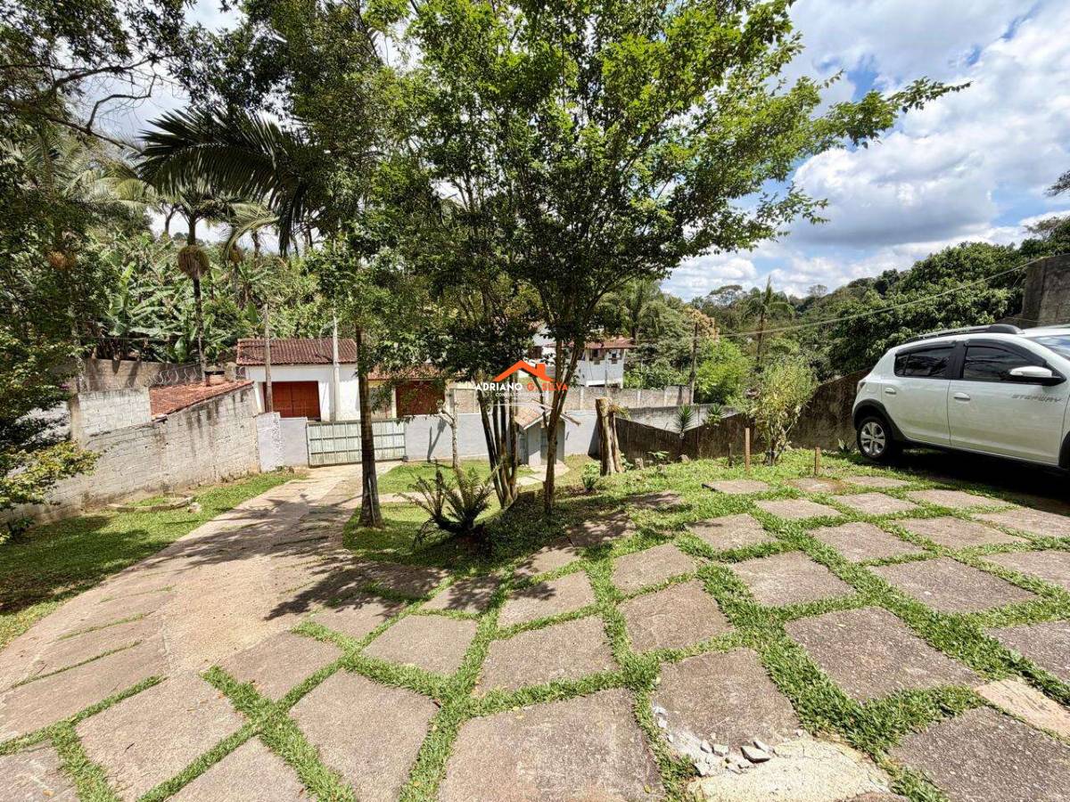 CHÁCARA EM ÓTIMA LOCALIZAÇÃO. - ADRIANO CONSULTOR DE IMÓVEIS