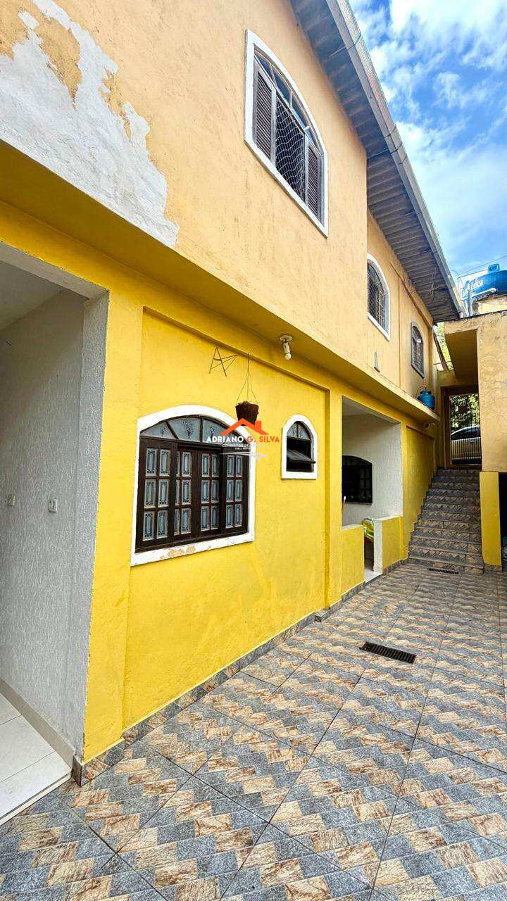 Duas casas - ADRIANO CONSULTOR DE IMÓVEIS