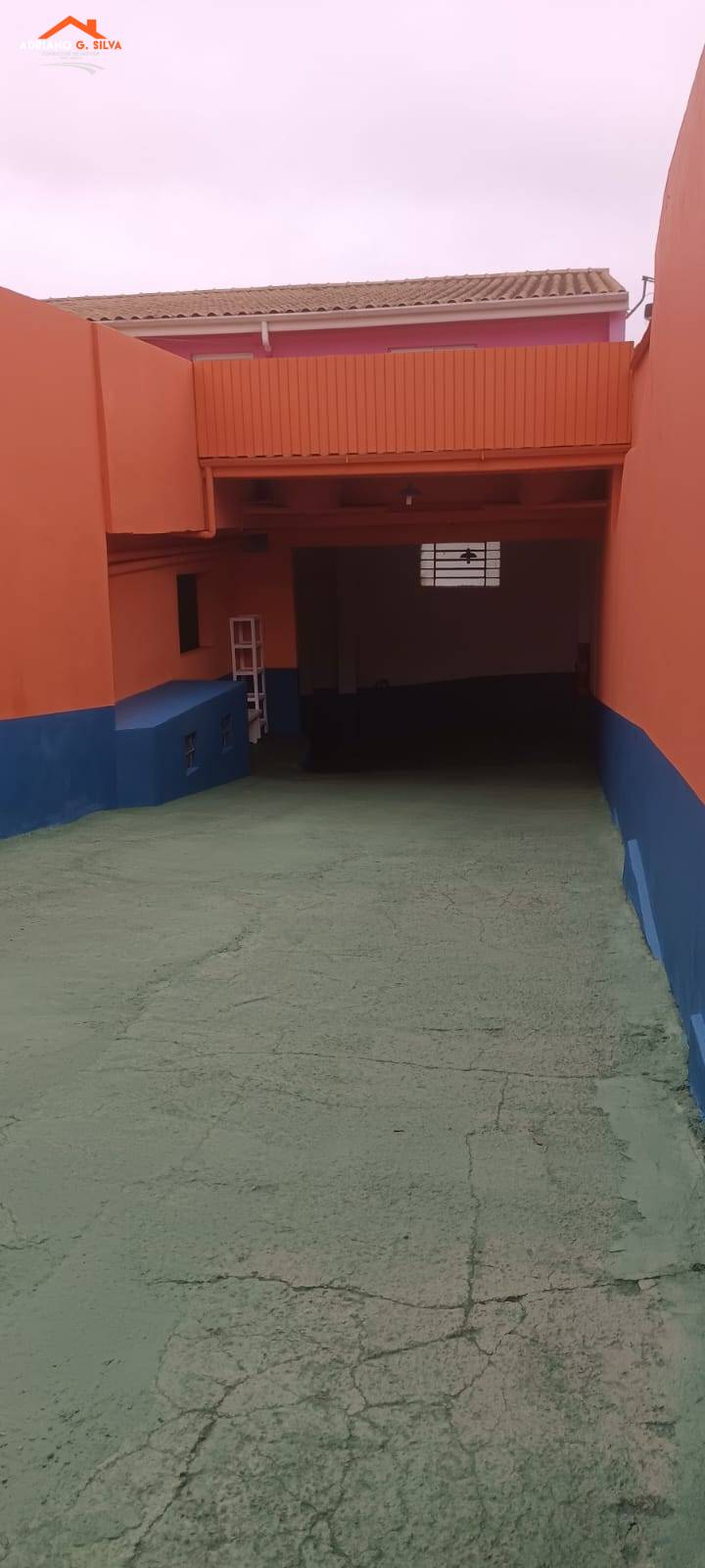 Galpão para alugar em Embu das Artes, Granja Nossa Senhora Aparecida, 300,00m² - ADRIANO CONSULTOR DE IMÓVEIS