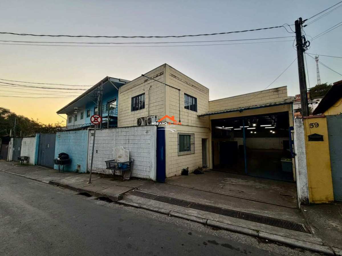 Galpão para alugar em Embu das Artes, Jardim Lavorato, 280,00m² - ADRIANO CONSULTOR DE IMÓVEIS