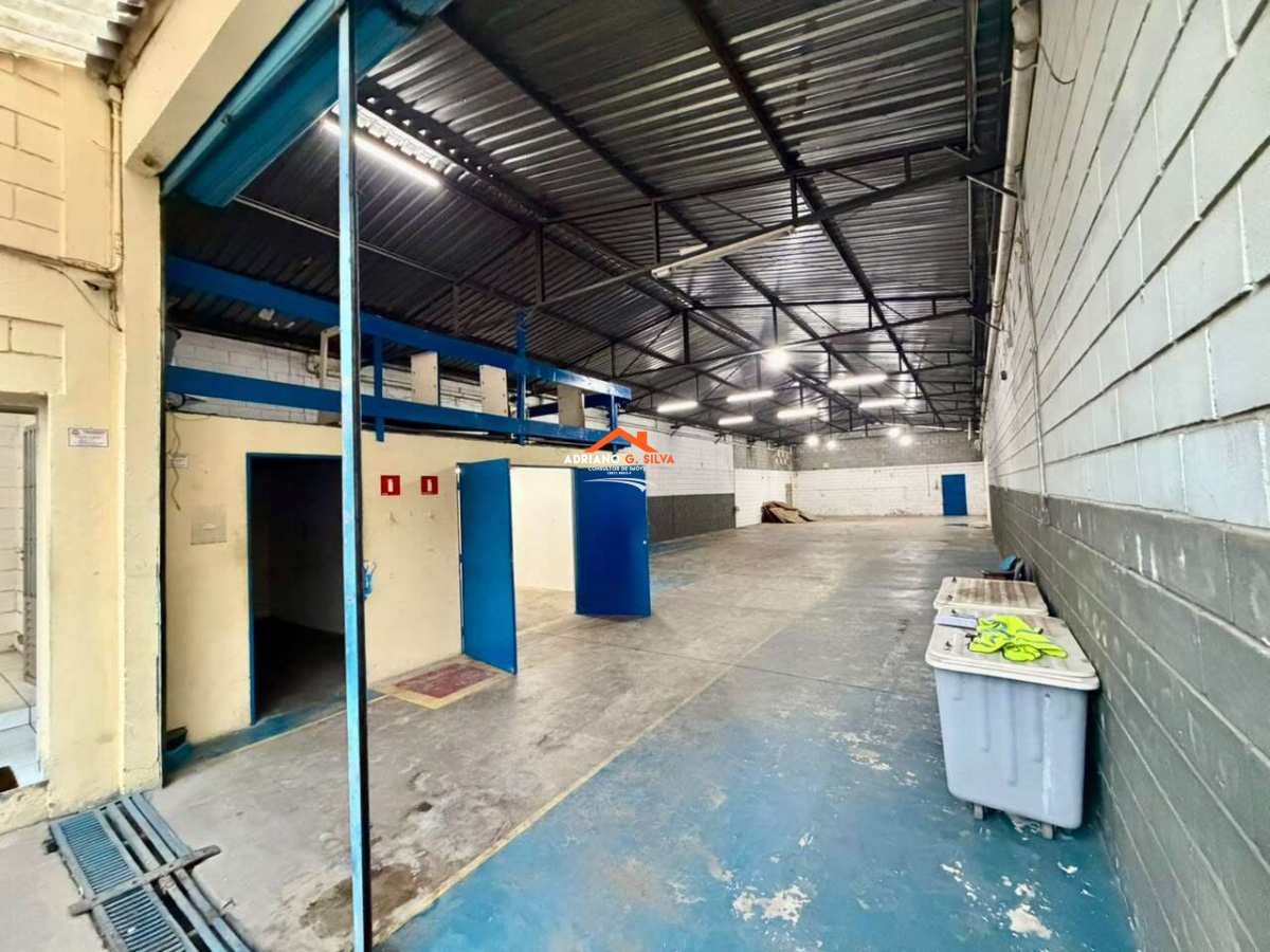 Galpão para alugar em Embu das Artes, Jardim Lavorato, 280,00m² - ADRIANO CONSULTOR DE IMÓVEIS