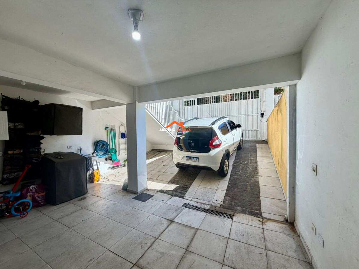 Localizado em rua sem saída. - ADRIANO CONSULTOR DE IMÓVEIS