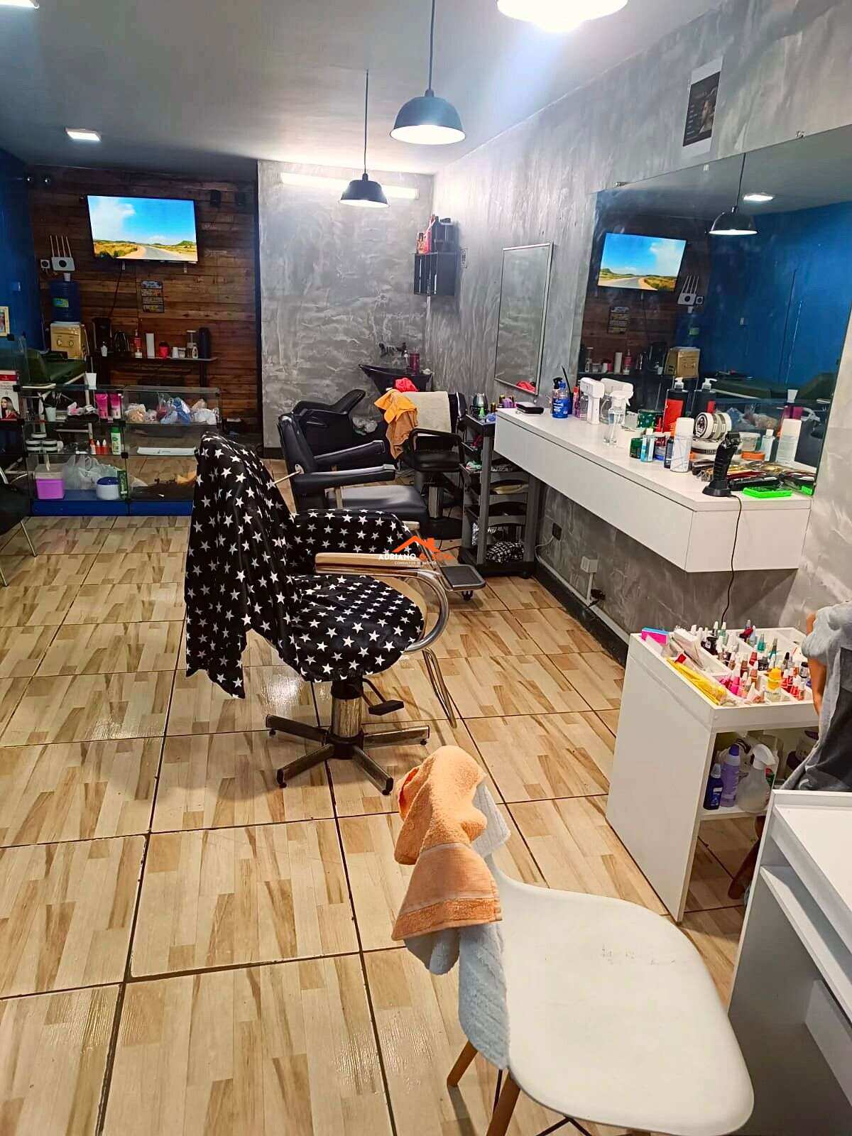 Ponto Comercial à venda em Embu das Artes, Jardim dos Moraes, 136,00m² - ADRIANO CONSULTOR DE IMÓVEIS