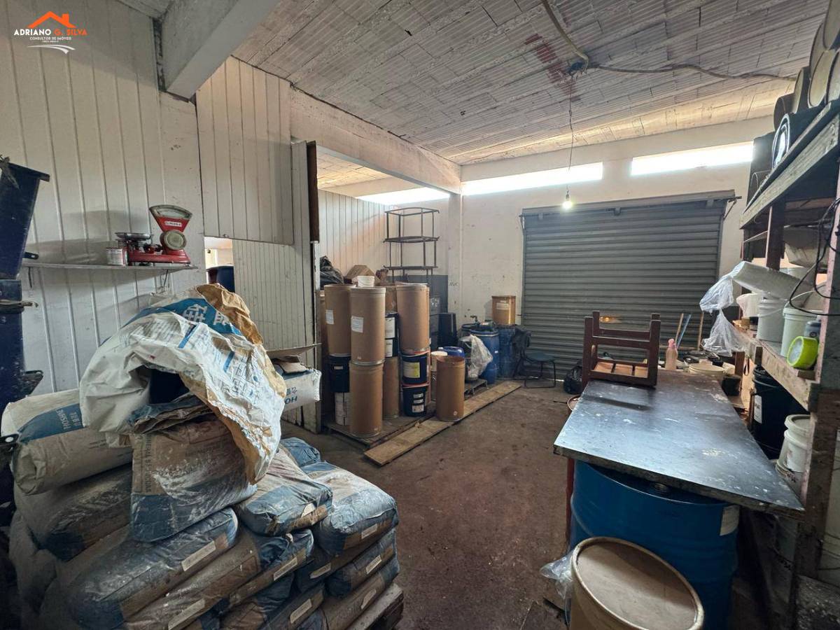 Prédio comercial à venda em Embu das Artes, Jardim Sadie, com 2 quartos, 337,80m² - ADRIANO CONSULTOR DE IMÓVEIS