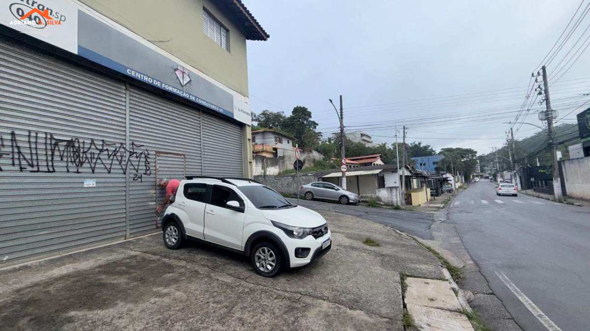 Salão para alugar em Embu das Artes, Maria Auxiliadora, 200,00m² - ADRIANO CONSULTOR DE IMÓVEIS