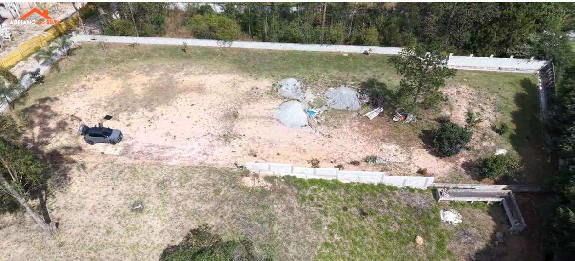 Terreno em Embu das Artes, Invernada, 2.100,00m² - ADRIANO CONSULTOR DE IMÓVEIS
