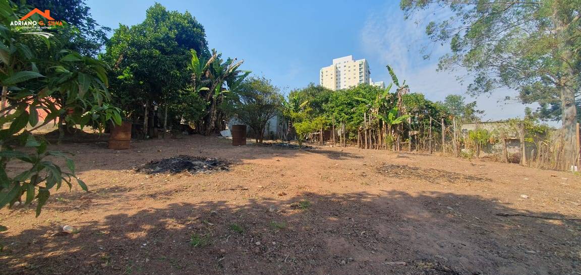 Terreno à venda em Embu das Artes, Jardim Sílvia, 484,00m² - ADRIANO CONSULTOR DE IMÓVEIS