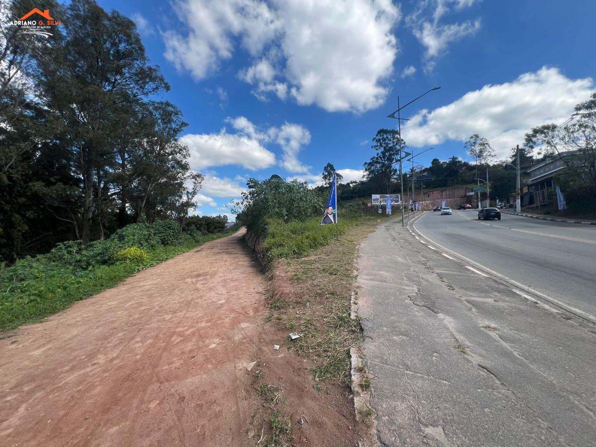 Terreno Comercial para Venda em Embu das Artes / SP no bairro CERCADO GRANDE - ADRIANO CONSULTOR DE IMÓVEIS