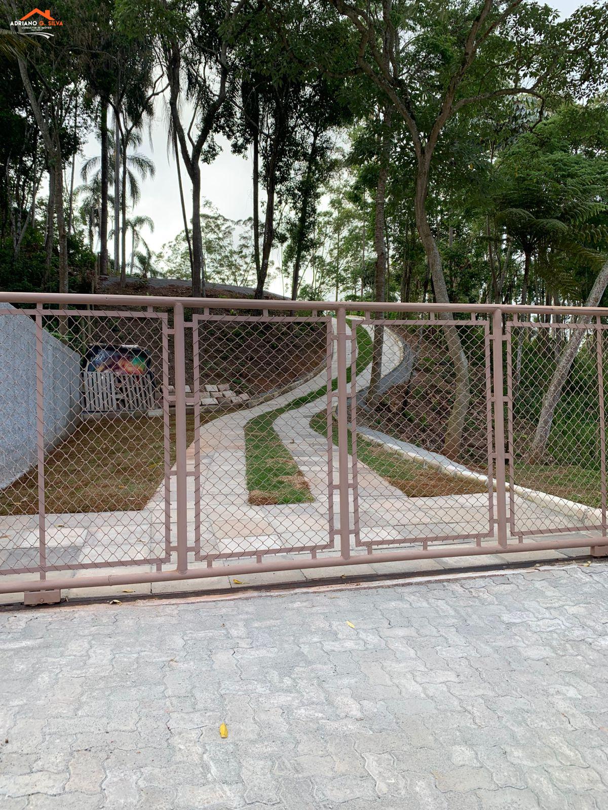Terreno para Venda em Embu das Artes / SP no bairro CHÁCARAS LYDIA - ADRIANO CONSULTOR DE IMÓVEIS